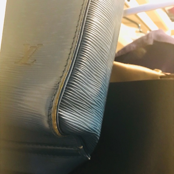 LOUIS VUITTON | Handbag - Picture 8 of 8